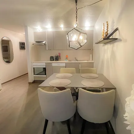 Jami Apartment *