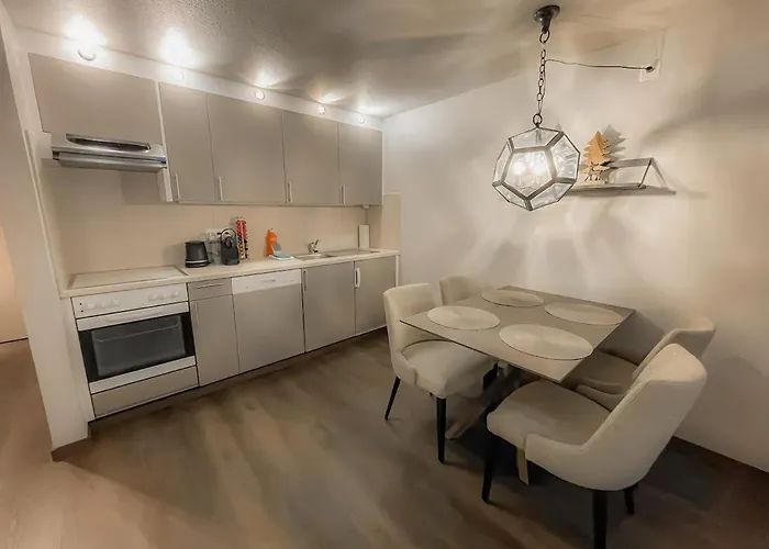 Apartment Modern & Ruhig, Naehe Gondel By Zermattstays *